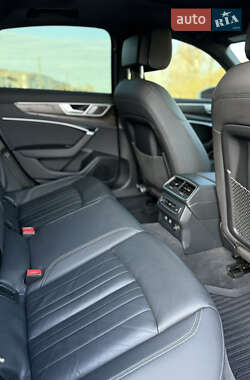 Седан Audi A6 2018 в 