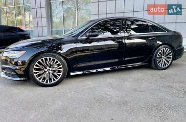 Седан Audi A6 2015 в 
