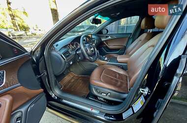 Седан Audi A6 2015 в 