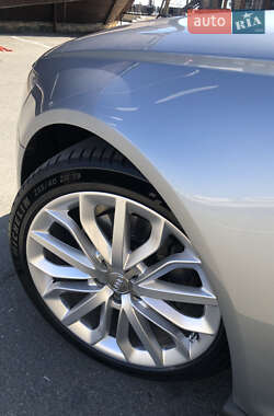 Седан Audi A6 2013 в 