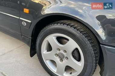 Седан Audi A6 1996 в 