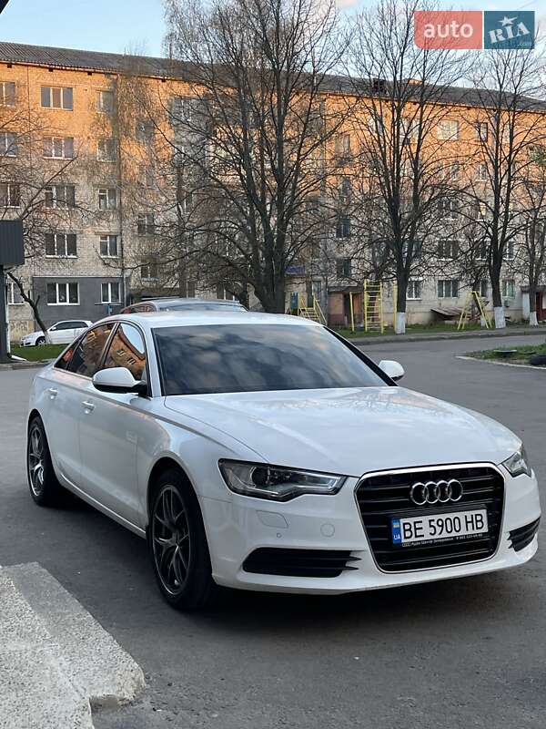 Седан Audi A6 2011 в Первомайске
