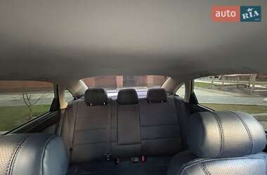 Седан Audi A6 2001 в 