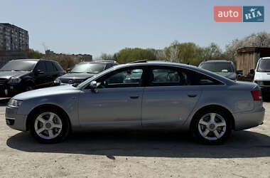 Седан Audi A6 2004 в 
