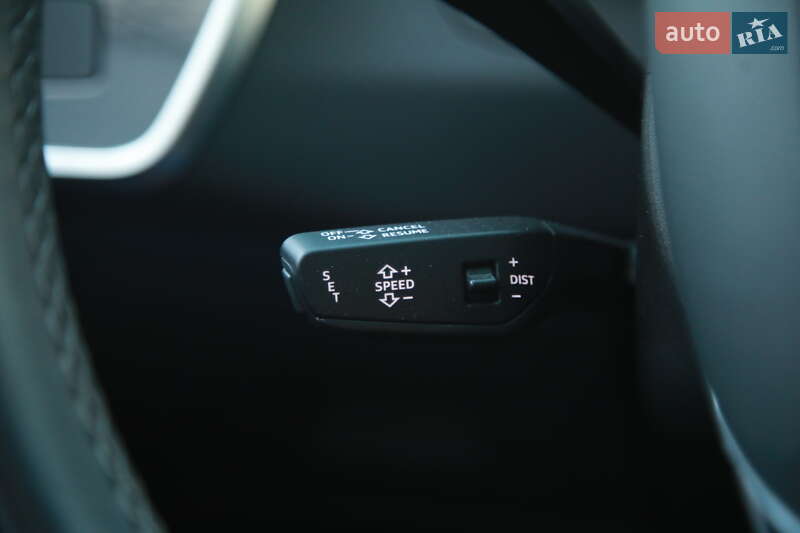 Седан Audi A6 2022 в Харькове
