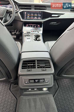 Седан Audi A6 2019 в 
