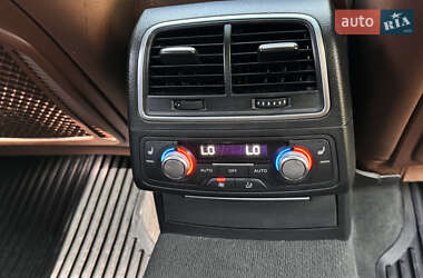 Седан Audi A6 2014 в 