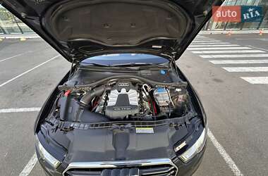 Седан Audi A6 2012 в 