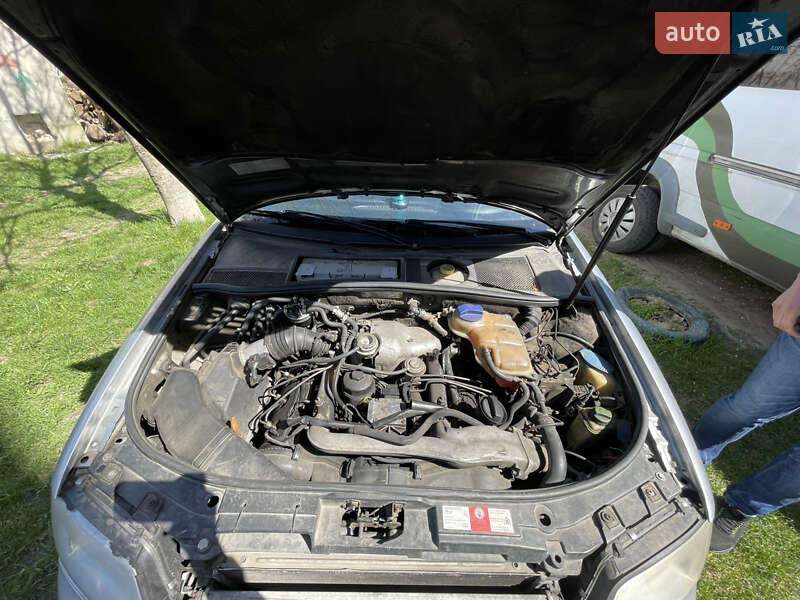 Универсал Audi A6 2001 в Ровно