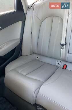 Седан Audi A6 2016 в 