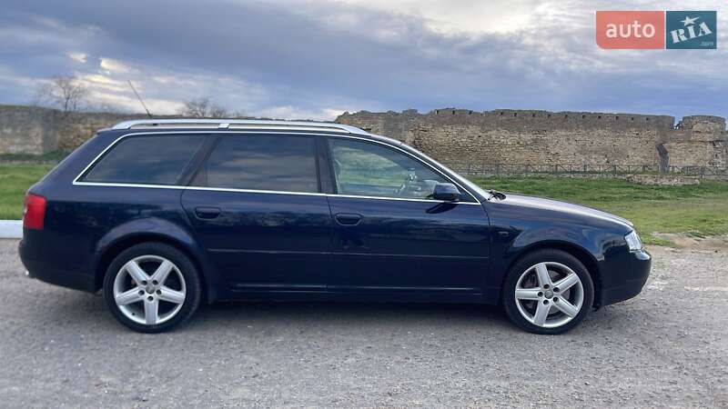 Универсал Audi A6 2004 в 