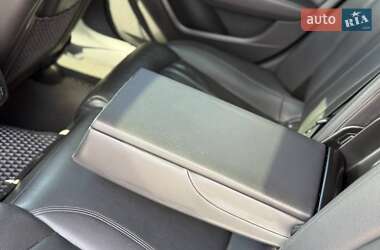 Седан Audi A6 2012 в 