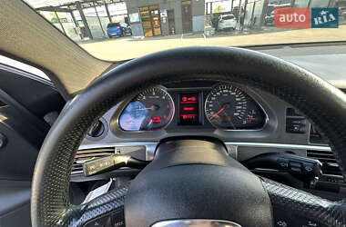 Седан Audi A6 2004 в 