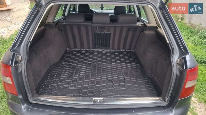 Универсал Audi A6 2003 в Хусте