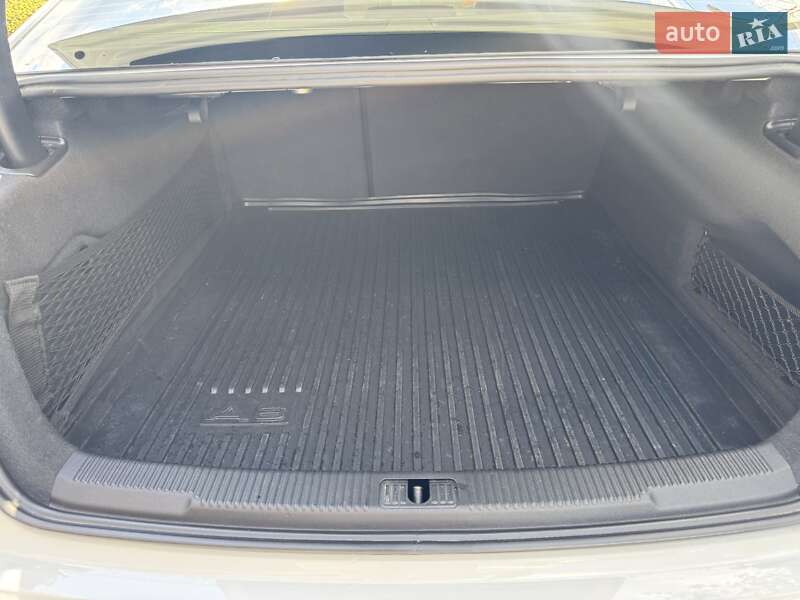 Седан Audi A6 2015 в Львові