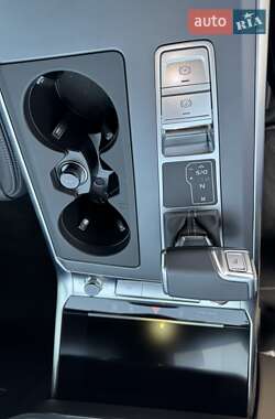 Седан Audi A6 2024 в Киеве