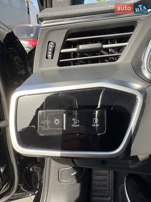 Седан Audi A6 2024 в Киеве