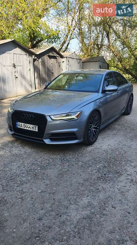 Седан Audi A6 2015 в 