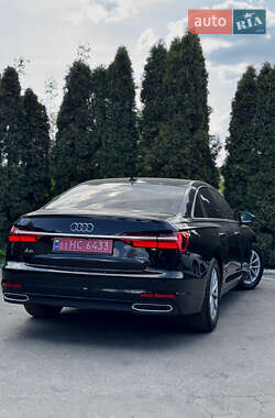Седан Audi A6 2019 в 