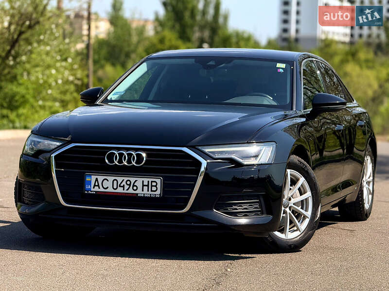 Седан Audi A6 2018 в 