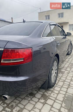 Седан Audi A6 2004 в 