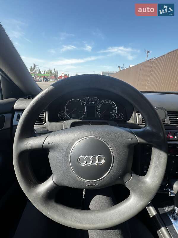 Седан Audi A6 2002 в Вишневом