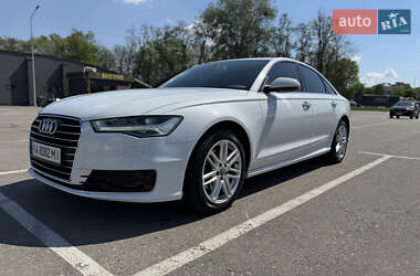 Седан Audi A6 2015 в Киеве