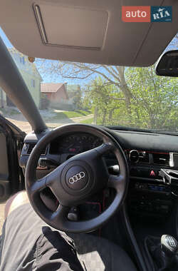 Седан Audi A6 2000 в 