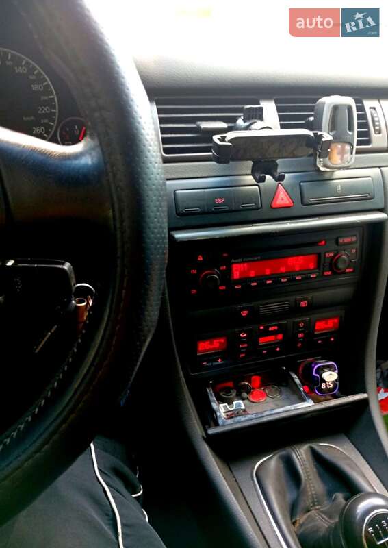 Универсал Audi A6 2004 в Глухове