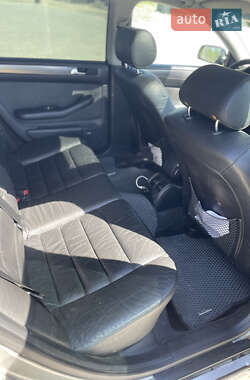 Універсал Audi A6 2002 в 
