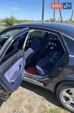 Седан Audi A6 1999 в 