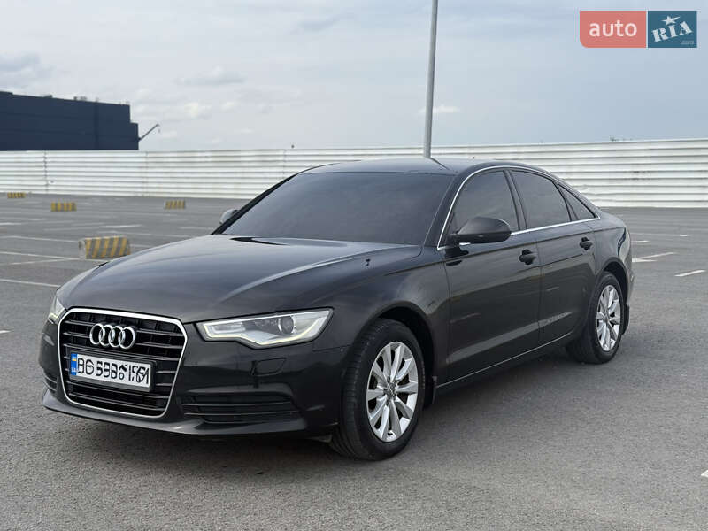 Седан Audi A6 2014 в Львове