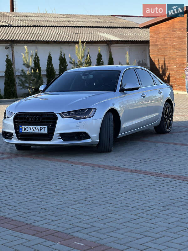 Седан Audi A6 2014 в Золочеві