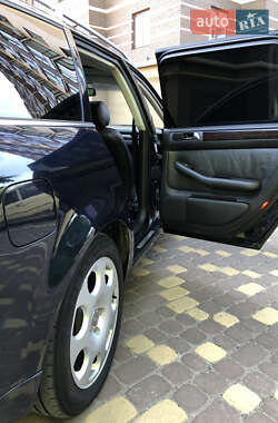 Универсал Audi A6 2004 в 