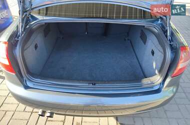 Седан Audi A6 2002 в 