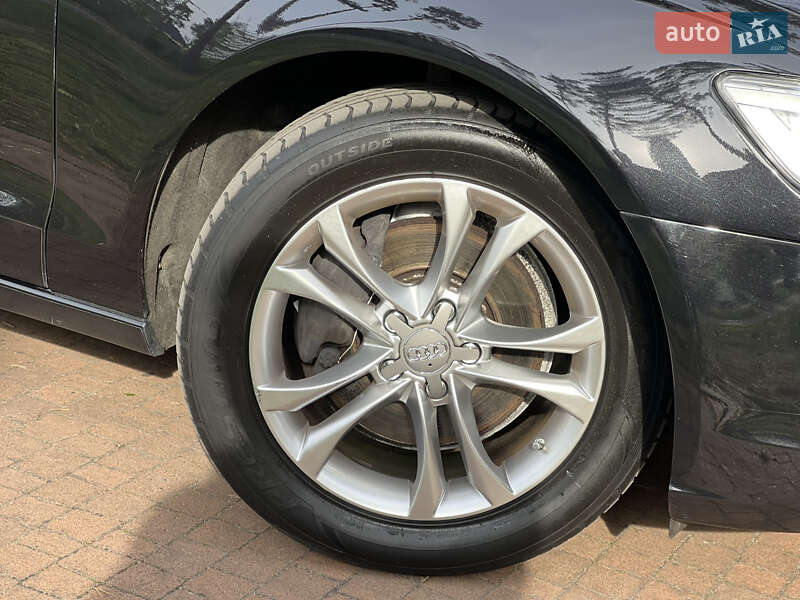 Седан Audi A6 2012 в Киеве
