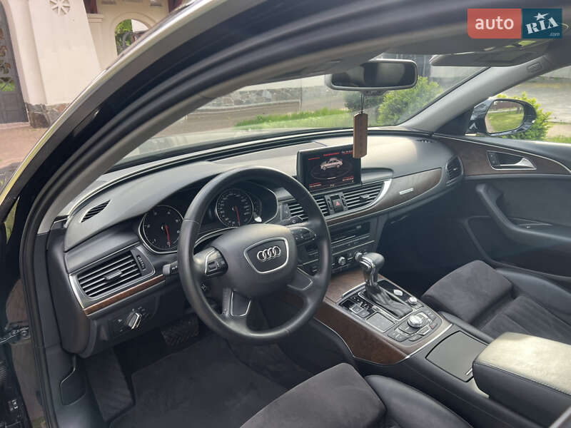 Седан Audi A6 2012 в Киеве