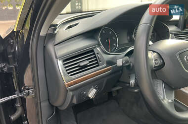 Седан Audi A6 2012 в 