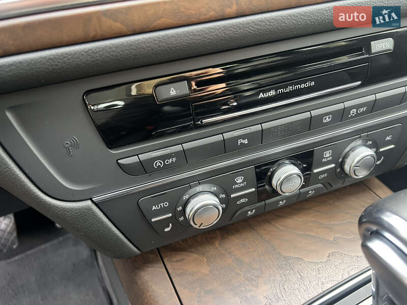 Седан Audi A6 2012 в Киеве