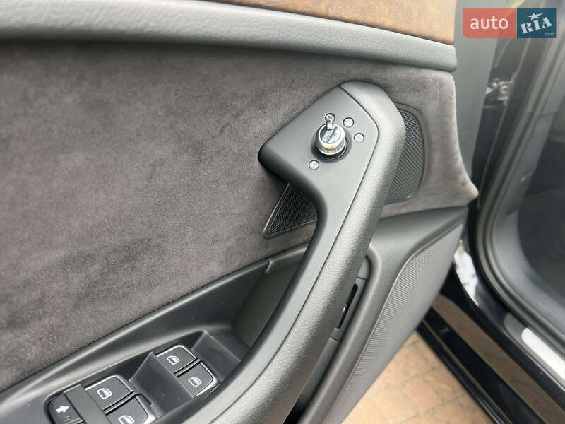 Седан Audi A6 2012 в Киеве