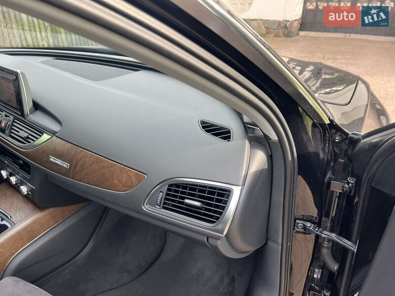Седан Audi A6 2012 в Киеве