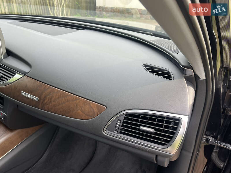 Седан Audi A6 2012 в Киеве
