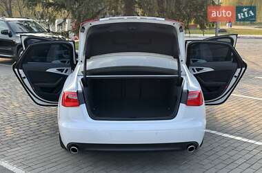 Седан Audi A6 2012 в 