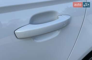 Седан Audi A6 2012 в 