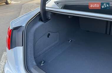 Седан Audi A6 2012 в 
