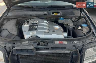 Седан Audi A6 2002 в 