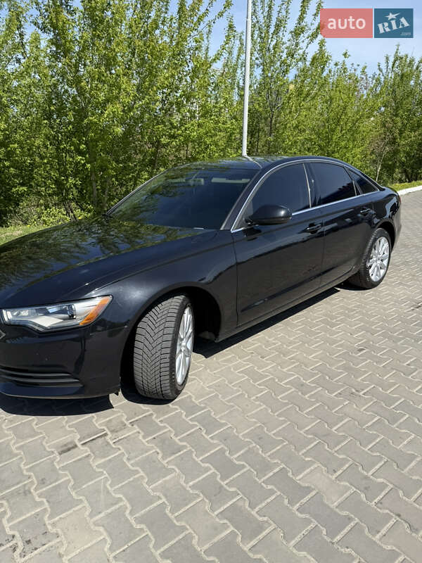 Седан Audi A6 2012 в Луцке