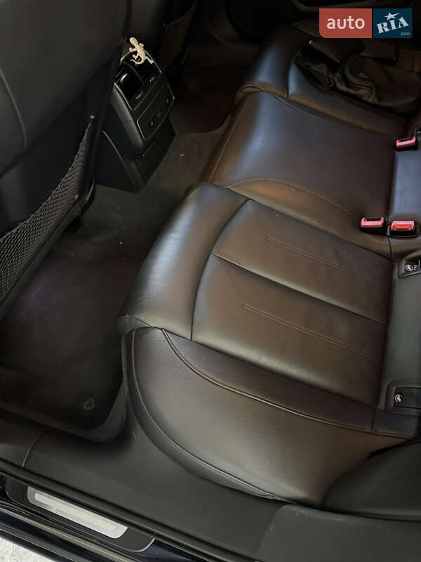 Седан Audi A6 2012 в Луцке