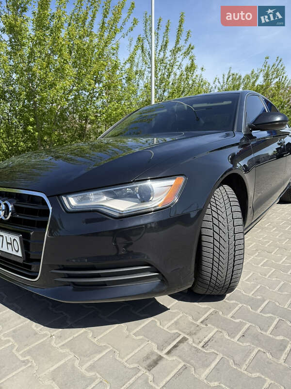 Седан Audi A6 2012 в Луцке
