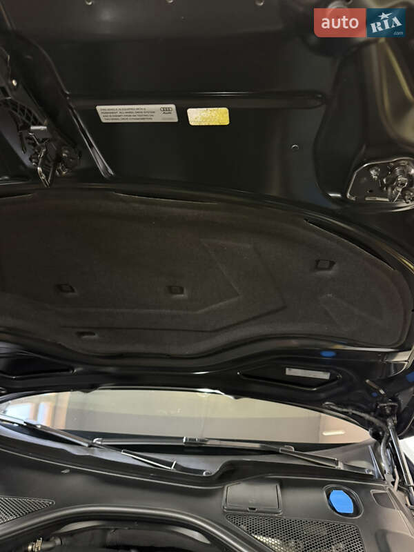 Седан Audi A6 2012 в Луцке